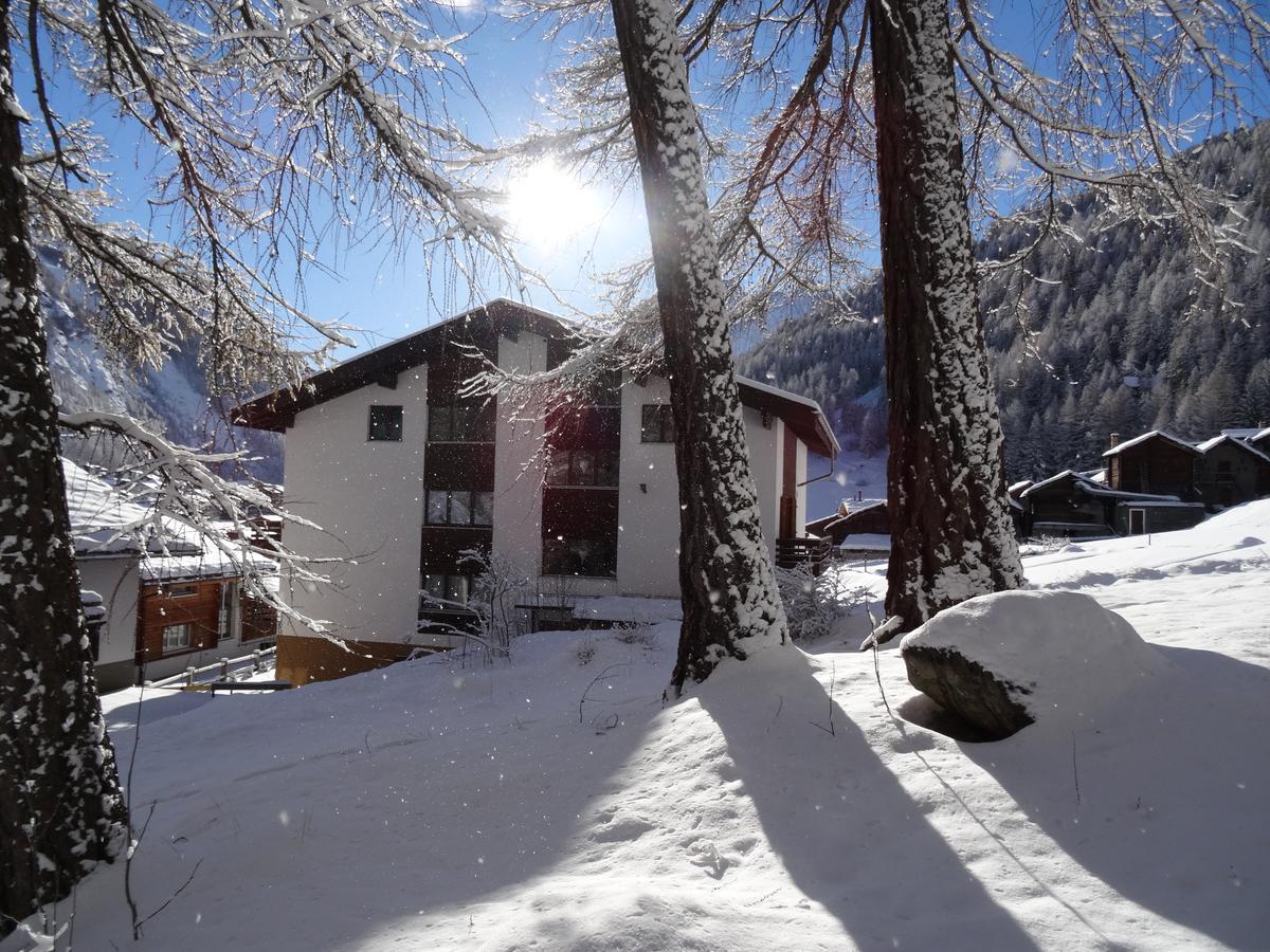 Apartments Carmena Saas-Grund Dış mekan fotoğraf
